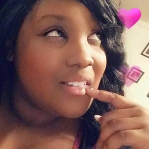 Meet your Posher, Kamila